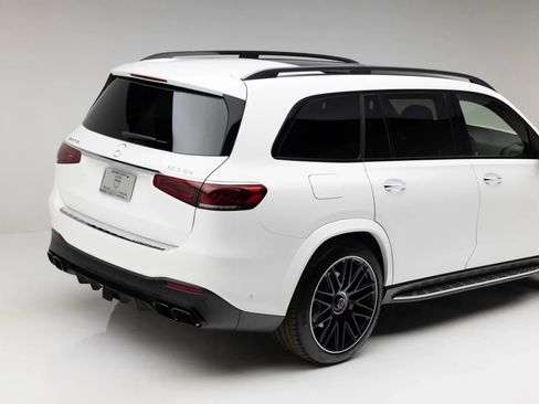 Used 2023 Mercedes-Benz GLS 63 AMG 4MATIC image 25