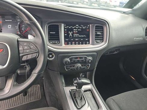 Used 2019 Dodge Charger GT RWD image 11