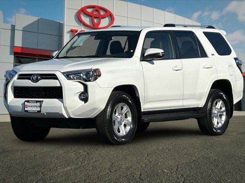 Used 2024 Toyota 4Runner SR5 Premium AWD/4WD image 7