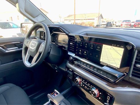 New 2026 GMC Sierra 1500 Elevation image 46