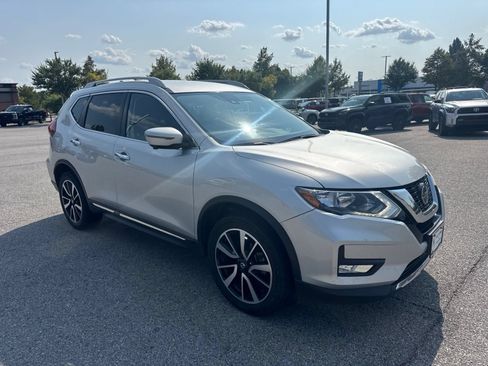 Used 2019 Nissan Rogue SL AWD/4WD image 3