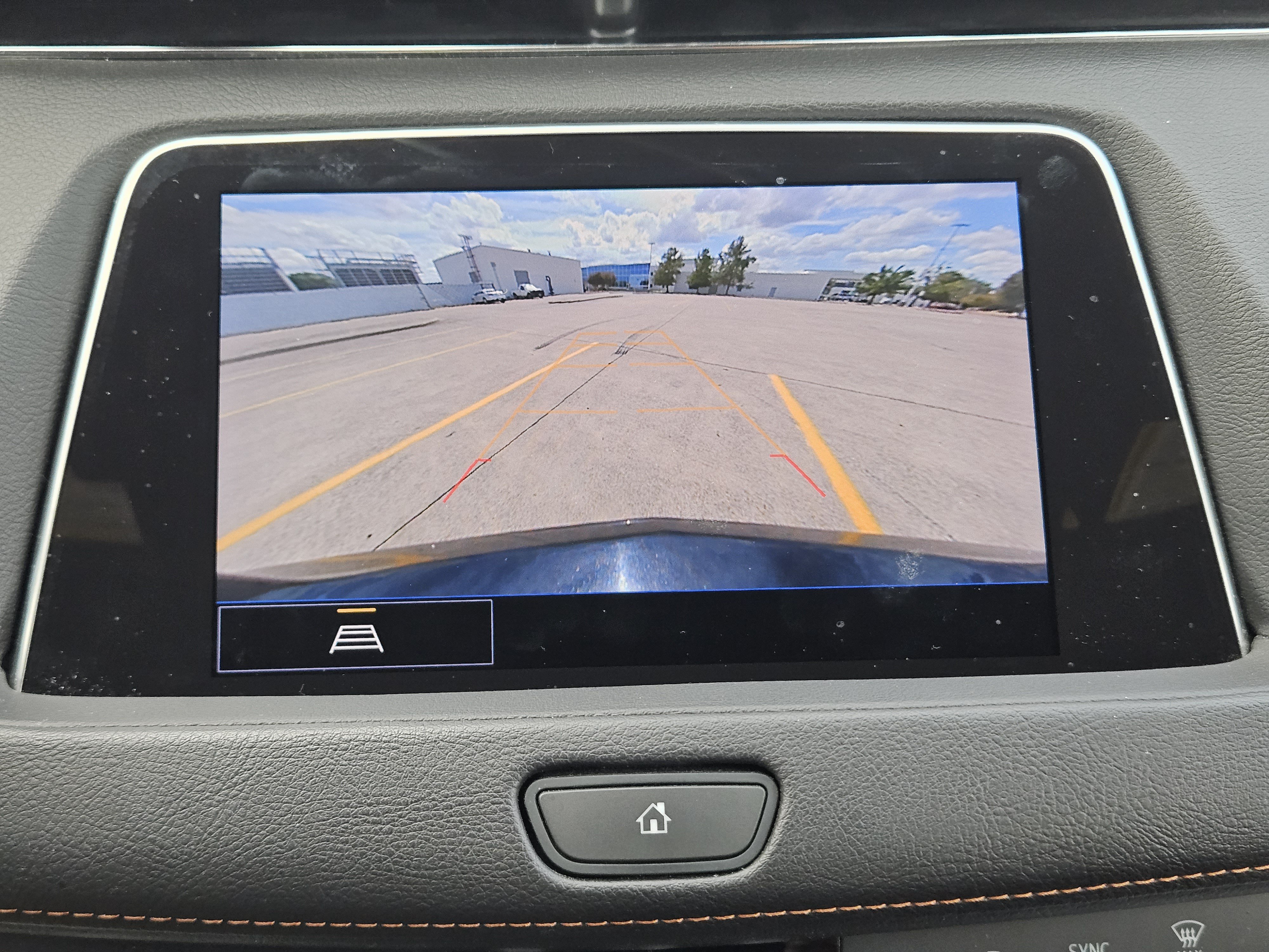 Used 2023 Cadillac XT4 Sport w/ Cold Weather Package FWD image 18
