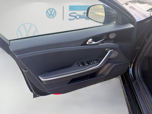 Used 2018 Kia Stinger Premium image 20