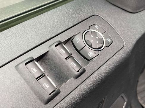 Used 2020 Ford F150 Lariat image 19