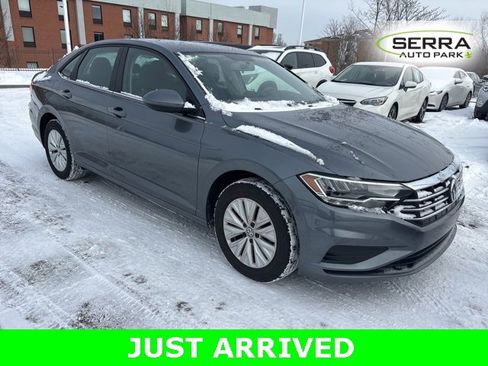 Used 2020 Volkswagen Jetta S image 2