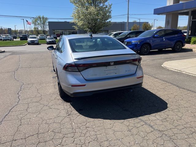 Used 2025 Honda Accord Sport image 12
