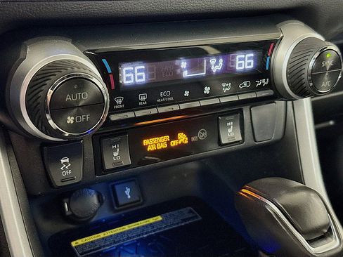 Used 2021 Toyota RAV4 XSE image 18