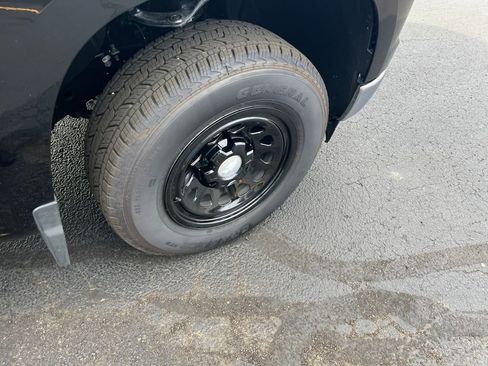 Used 2025 Chevrolet Silverado 1500 W/T w/ WT Convenience Package image 24