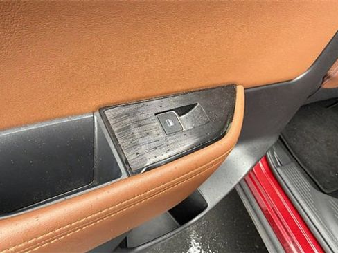 Used 2025 Nissan Rogue Platinum w/ Tech Package image 15