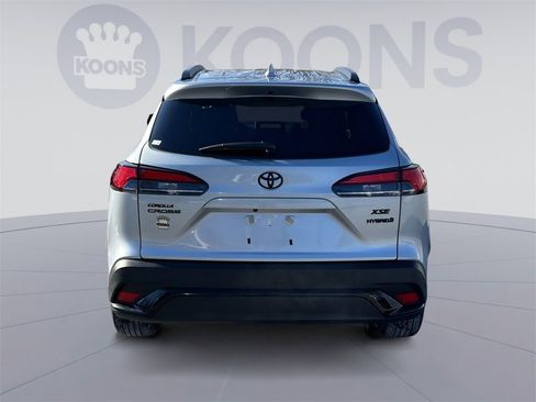 Used 2024 Toyota Corolla Cross XSE image 5