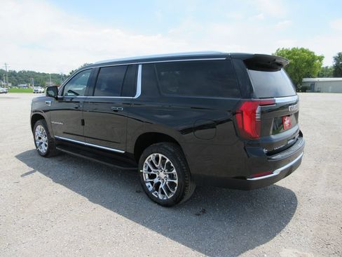 New 2026 GMC Yukon XL Elevation w/ Elevation Premium Package AWD/4WD image 6