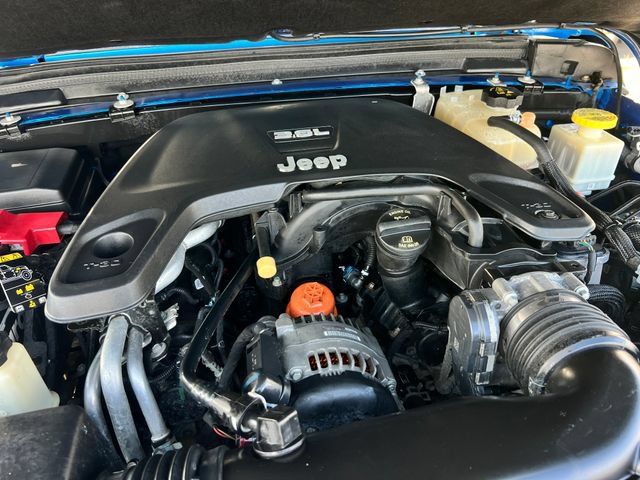 Used 2021 Jeep Gladiator Sport AWD/4WD image 30