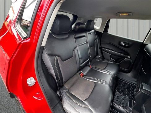 Used 2018 Jeep Compass Latitude image 20