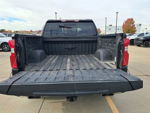 Used 2022 Chevrolet Silverado 1500 LTZ w/ Z71 Off-Road Package image 13