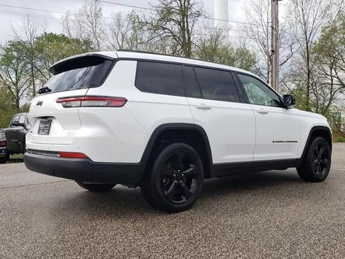 Used 2023 Jeep Grand Cherokee L Laredo AWD/4WD image 3