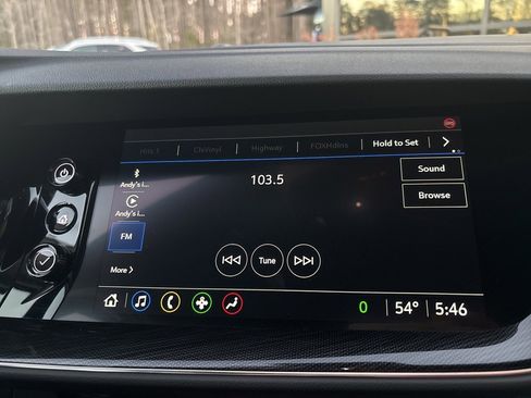 Used 2023 Buick Envision Essence image 36