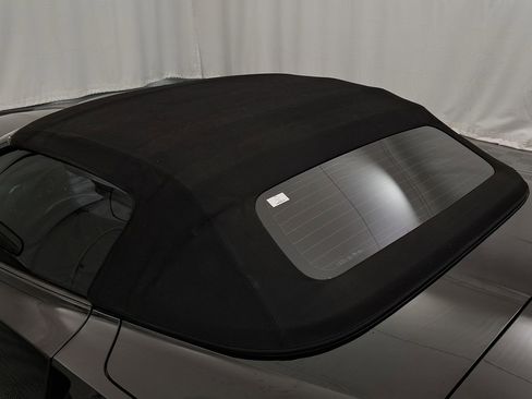 Used 2018 Chevrolet Corvette Stingray Convertible w/ 1LT image 9