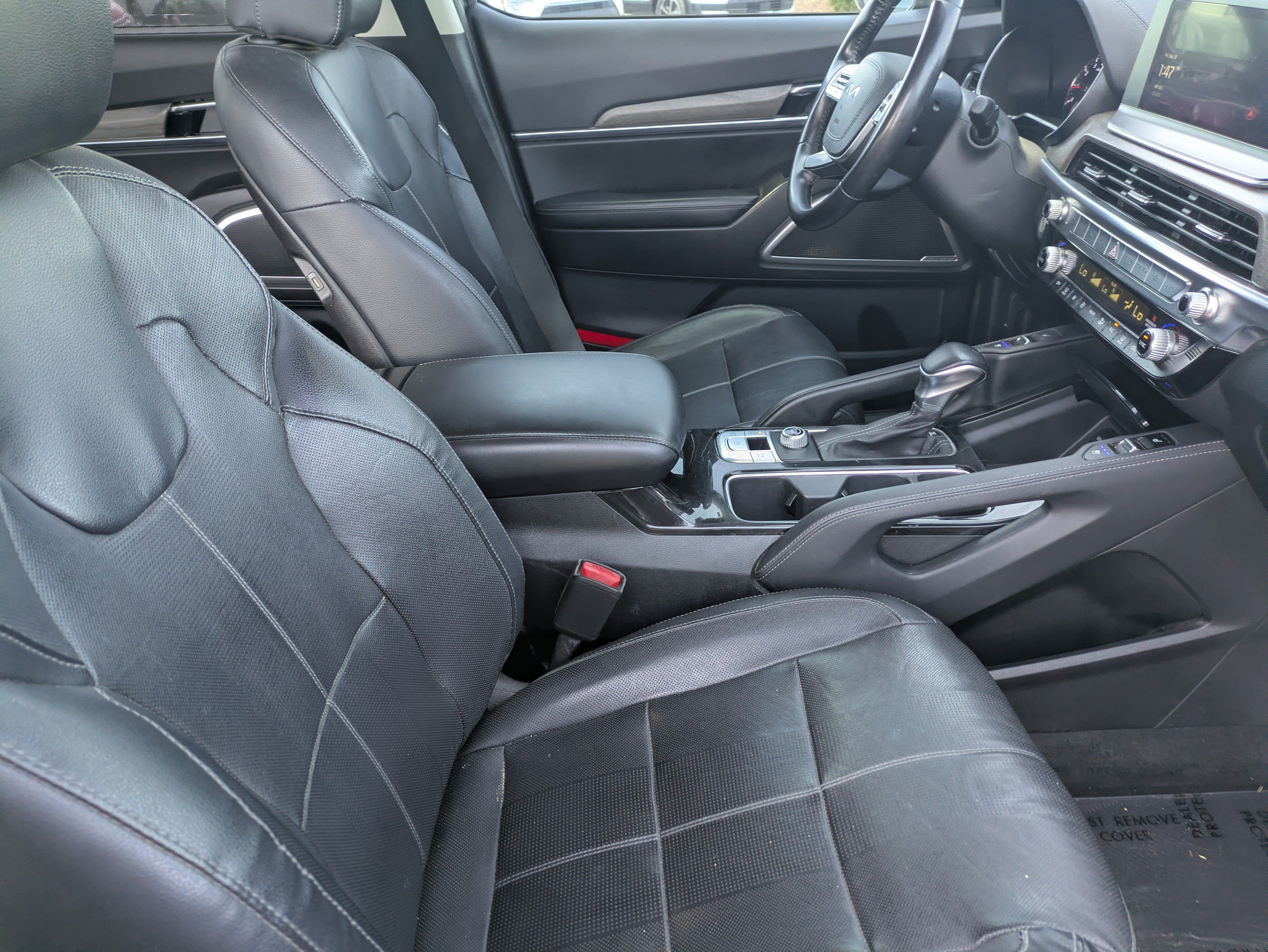 Used 2022 Kia Telluride EX w/ Towing Package FWD image 12