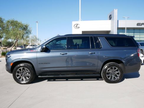 Used 2021 Chevrolet Suburban Z71 w/ Rear Media and Nav Package image 3