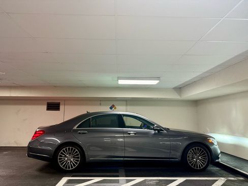 Used 2020 Mercedes-Benz S 560 4MATIC Sedan image 8