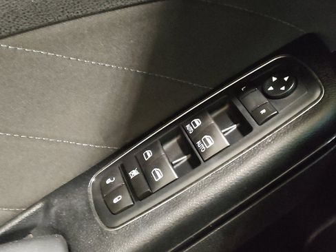 Used 2019 Dodge Charger SXT w/ Plus Group RWD image 27