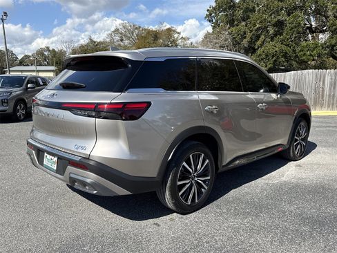 Used 2023 INFINITI QX60 Sensory w/ Vision Package image 5