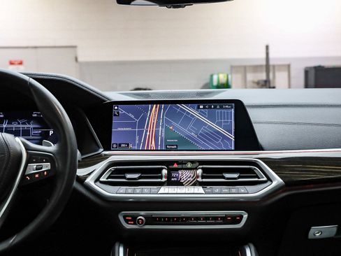 Certified 2023 BMW X6 xDrive40i w/ Premium Package image 13