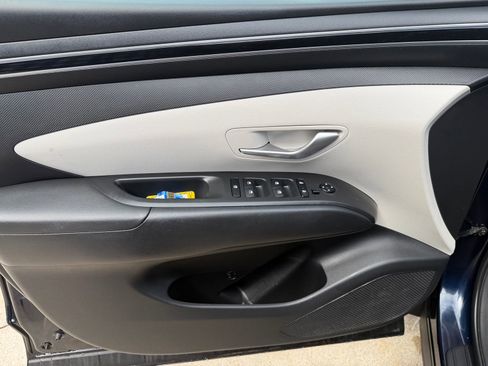 Used 2024 Hyundai Tucson Blue image 16