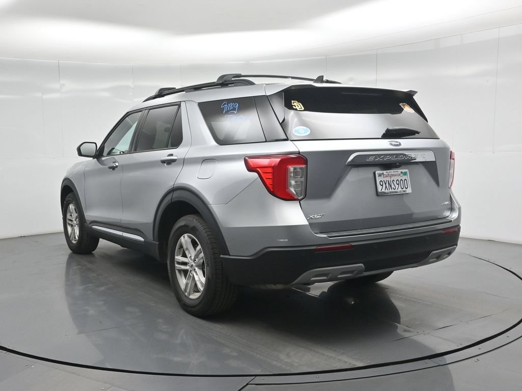 Used 2024 Ford Explorer XLT w/ Equipment Group 202A AWD/4WD image 28