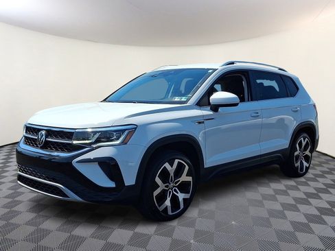 Used 2022 Volkswagen Taos SEL AWD/4WD image 3