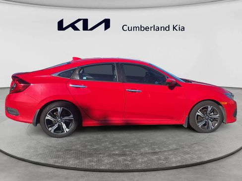 Used 2017 Honda Civic Touring image 6