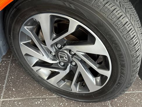 Used 2018 Honda Civic EX image 12