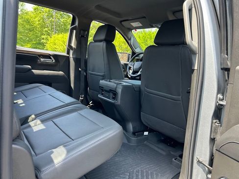 Used 2026 Chevrolet Silverado 1500 LT Trail Boss w/ Convenience Package II AWD/4WD image 50