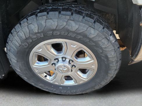 Used 2017 RAM 3500 Laramie image 34