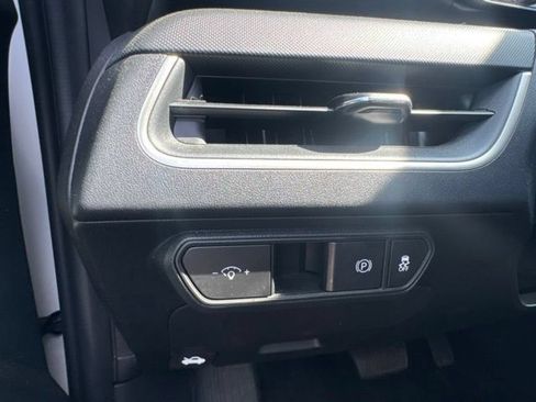 Used 2025 Kia K4 FWD image 25