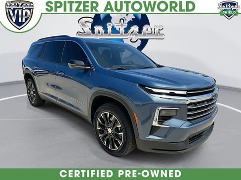 Used 2025 Chevrolet Traverse LT w/ Sun and Wheel Package FWD image 1