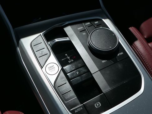 Used 2023 BMW 330i Sedan w/ M Sport Package RWD image 19