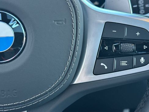 Used 2025 BMW X7 xDrive40i w/ Executive Package image 29