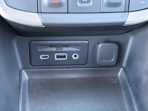 Certified 2024 GMC Terrain Denali w/ Denali Premium Package AWD/4WD image 31