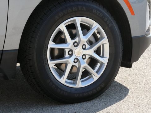 Used 2024 Chevrolet Equinox LT image 20