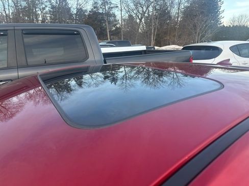 Used 2022 MAZDA MAZDA3 s image 8