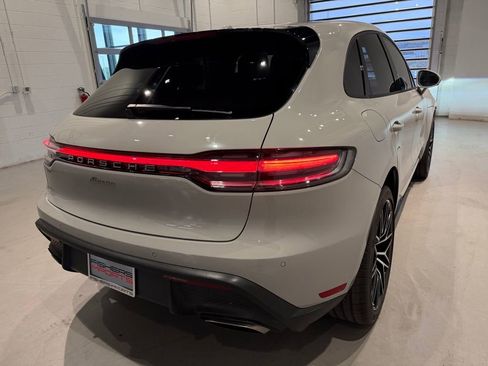 Used 2024 Porsche Macan AWD/4WD image 10