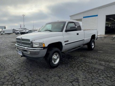 Used 2000 Dodge Ram 2500 Truck Truck Pickup Truck image 4