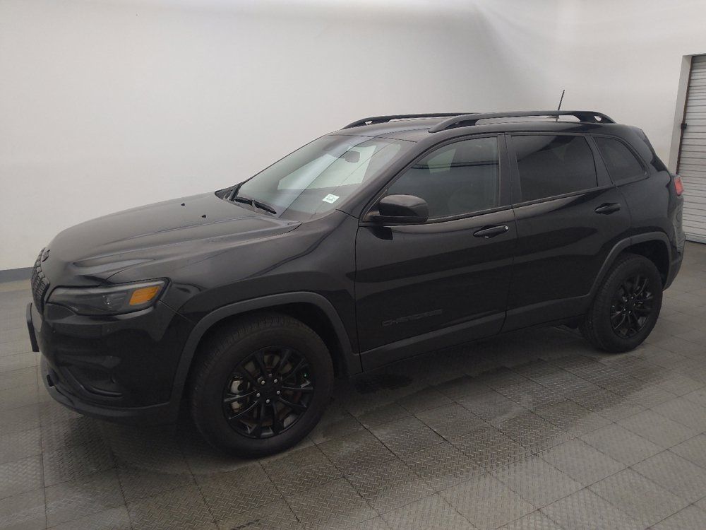 Used 2023 Jeep Cherokee Altitude Lux AWD/4WD image 2