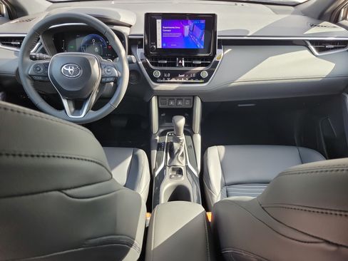 Used 2024 Toyota Corolla Cross AWD Hybrid w/ Convenience Package image 16