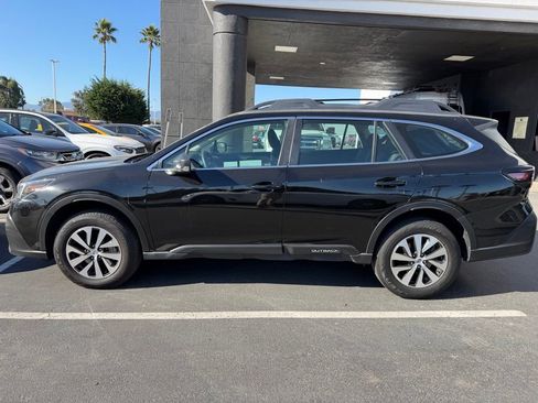 Used 2022 Subaru Outback AWD/4WD image 2