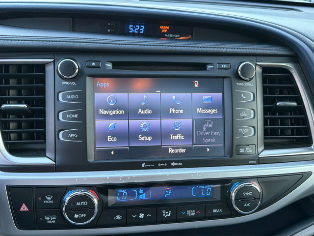 Used 2016 Toyota Highlander XLE FWD image 16
