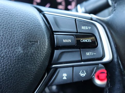 Used 2018 Honda Accord EX-L image 31