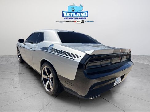 Used 2012 Dodge Challenger SRT8 w/ Premium Sound Group image 35