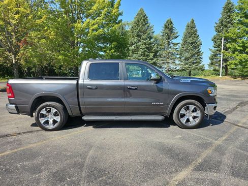 Used 2022 RAM 1500 Laramie AWD/4WD image 7